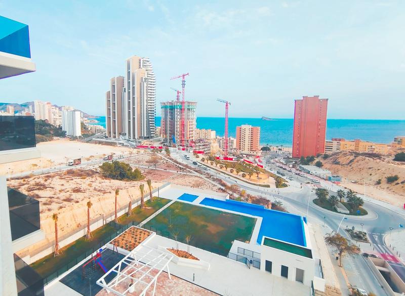 Foto f807f855-b335-45a8-a58b-925c95f390ab. Affitto piccolo appartamento con piscina in Playa Poniente Benidorm