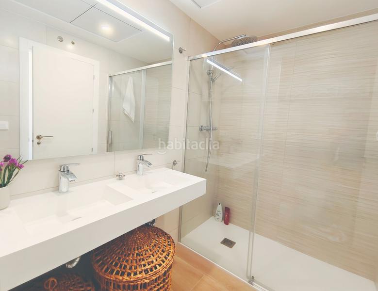 Foto 1890305b-74fe-44b9-bb9c-2584ba6bc649. Lloguer apartament amb piscina a Playa Poniente Benidorm
