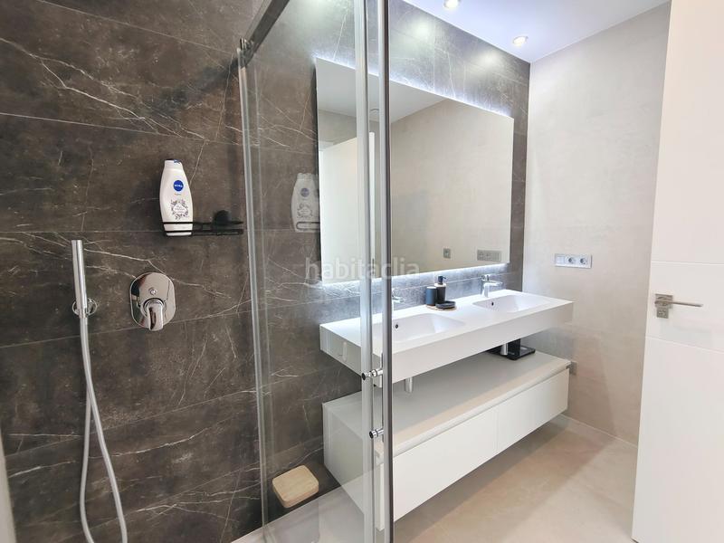 Foto f5ac550c-b69f-4c85-8000-d9401f49cf05. Alquiler apartamento  con vistas increíbles y servicios exclusivos en Benidorm
