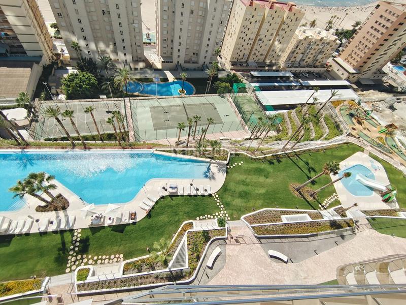 Foto 21ae1ddf-3b36-4523-aa39-de7ec7c9894f. Location appartement avec piscine dans Playa Poniente Benidorm
