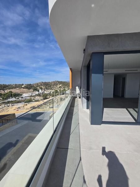 Foto 4d68af10-17a8-453c-8ed0-f001392af86d. Apartament amb calefacció a balcón de Finestrat-terra marina Finestrat