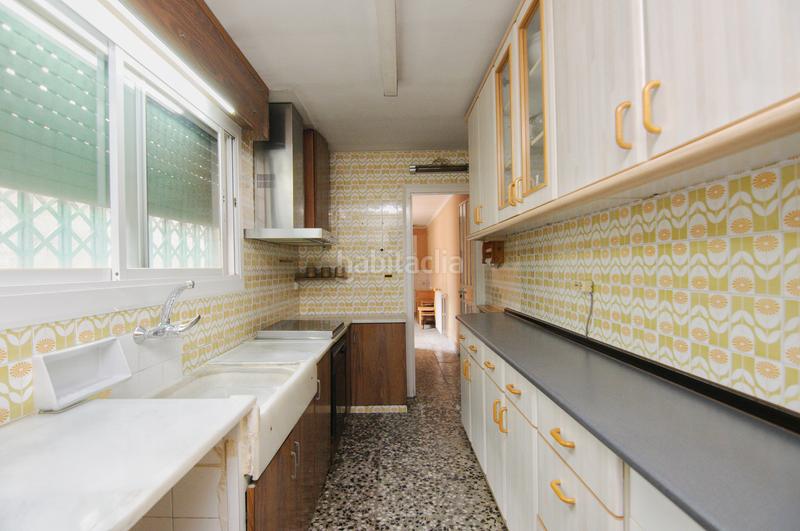 Foto 4d00ba7b-7315-4a21-a742-4161c95373a4. Casa adosada casa de 9 habitaciones, en venta en Nucli Urbà Esparreguera