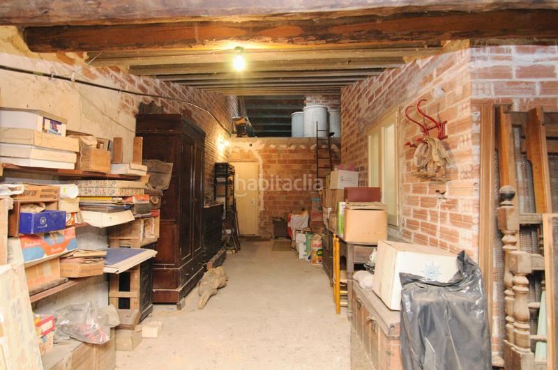 Foto f9452fc0-59e2-456f-989b-53f05ae69095. Casa adosada casa de 9 habitaciones, en venta en Nucli Urbà Esparreguera