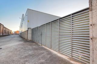 Nau industrial a Piera. Dos naves en venta en la plana de piera