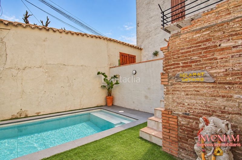Foto 4ae65664-ec9d-4f02-b193-4807e675af20. Haus mit kamin heizung pool in Piera