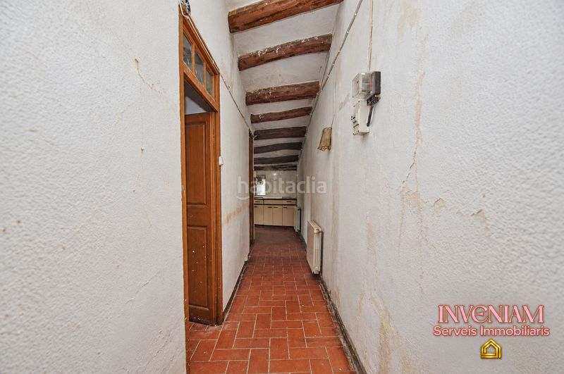 Foto c76e00c6-df95-4f93-aaa3-397a83df1fdc. Haus mit kamin heizung pool in Piera