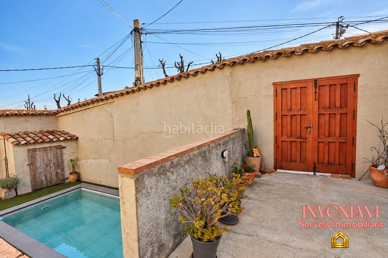Foto cdda4f08-4b51-45f4-850e-88e6610b10e7. Haus mit kamin heizung pool in Piera