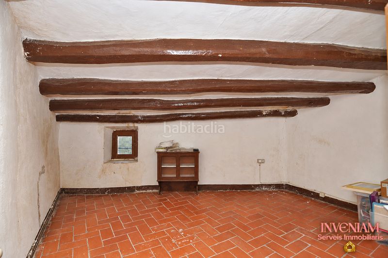 Foto e5e3b828-779e-41cf-bd0d-e888ffb19bf7. Haus mit kamin heizung pool in Piera