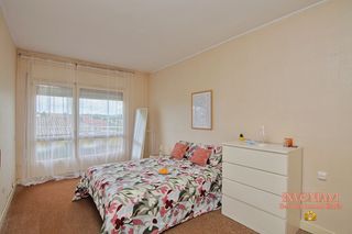 Etagenwohnung in Piera. Piso de 5 habitaciones en venta en piera