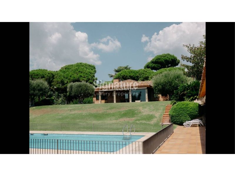 Foto 8213c29e-e22a-4f74-a779-27b78fd74e5f. Casa amb calefacció aparcament piscina a Canafort-El Puntó Sant Andreu de Llavaneres