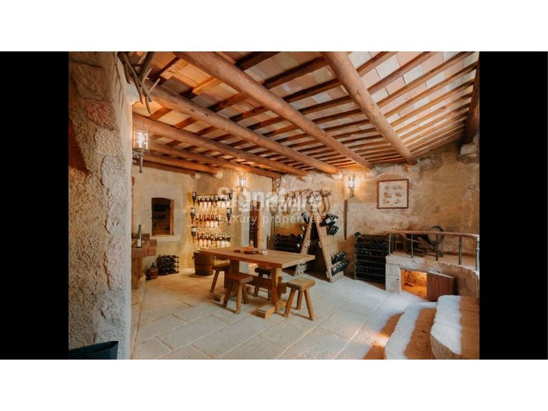 Foto a8e6c3b3-54a5-4b4b-9af9-8ef3b936d361. Casa amb calefacció aparcament piscina a Canafort-El Puntó Sant Andreu de Llavaneres