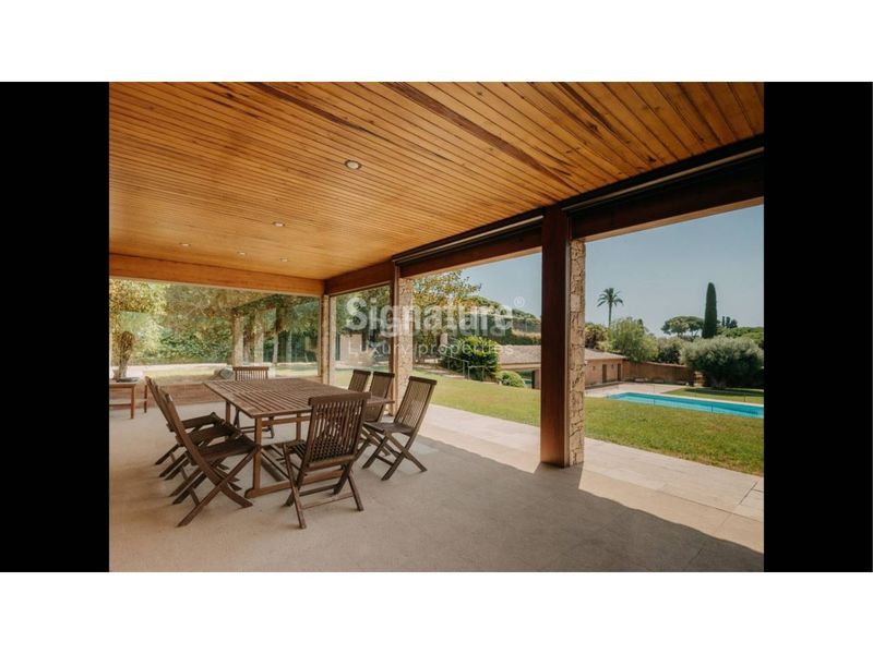 Foto bc0b0fe3-1bcc-46ea-b069-92b459f8f0f3. Casa amb calefacció aparcament piscina a Canafort-El Puntó Sant Andreu de Llavaneres