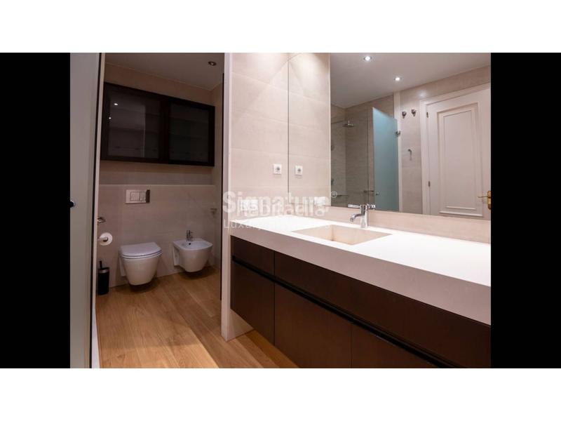 Foto 0f9346e1-040f-4a5b-9382-9abdc1ab0db2. Pis amb calefacció aparcament a Dreta de l´Eixample Barcelona