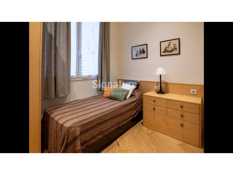 Foto c6b5b18c-3f2d-4b13-a03f-e9850610f9d5. Pis amb calefacció aparcament a Dreta de l´Eixample Barcelona