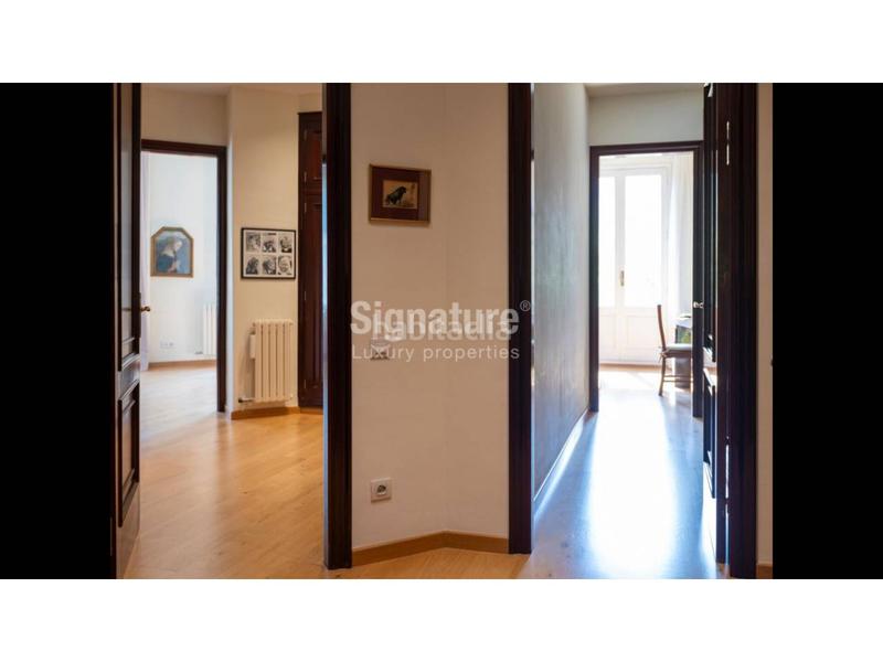 Foto ded95cbb-eebd-4aef-bbf2-fba70f37e6b6. Pis amb calefacció aparcament a Dreta de l´Eixample Barcelona