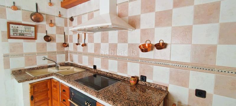 Foto 1644f711-5d16-4f5b-b3e0-7ea13e580ddd. Casa amb calefacció a Pezuela de las Torres