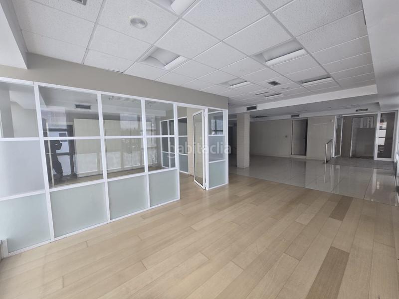 Foto 758926c7-ce44-4046-a304-5d29bd117f99. Alquiler local comercial en Centro - Barrio las Doscientas Azuqueca de Henares