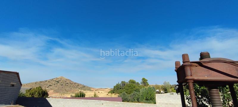 Foto f79b31e4-d91b-48a1-a8cd-8ce9fb7d7274. Masía en Alarilla