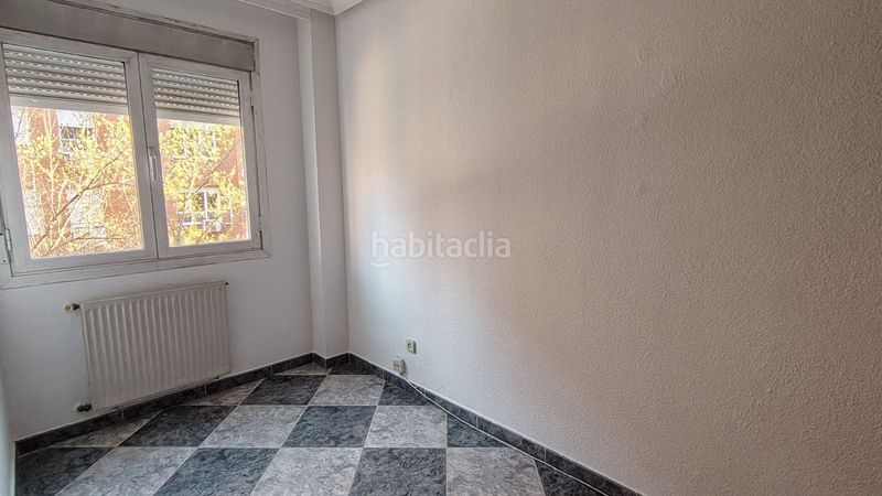 Foto 11a0eac8-fc3a-4b07-beb9-45b3e3d01a17. Flat with heating in Parque Cataluña Torrejón de Ardoz