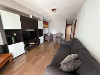 Etagenwohnung in Reyes Católicos