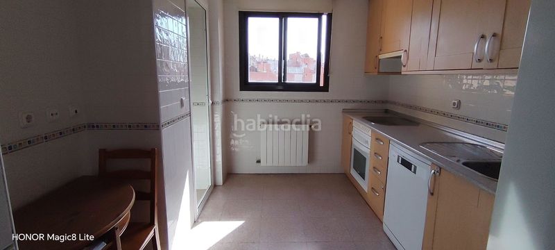 Foto 36232454-a624-4703-9cec-898f3a941a18. Lloguer pis amb calefacció piscina a Ensanche Alcalá de Henares