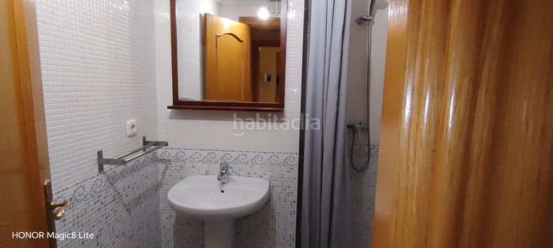 Foto 4b6f4d6b-c3e1-4075-be92-960c860e135a. Lloguer pis amb calefacció piscina a Ensanche Alcalá de Henares