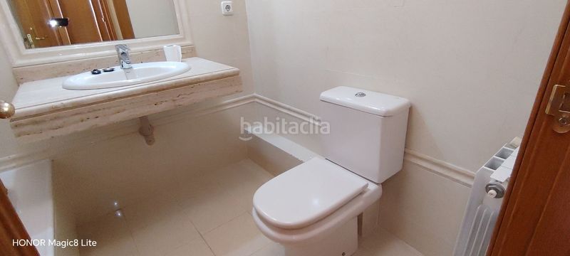 Foto fb67ddd5-38a3-4ac6-b11f-62d3770e2ff7. Lloguer pis amb calefacció piscina a Ensanche Alcalá de Henares