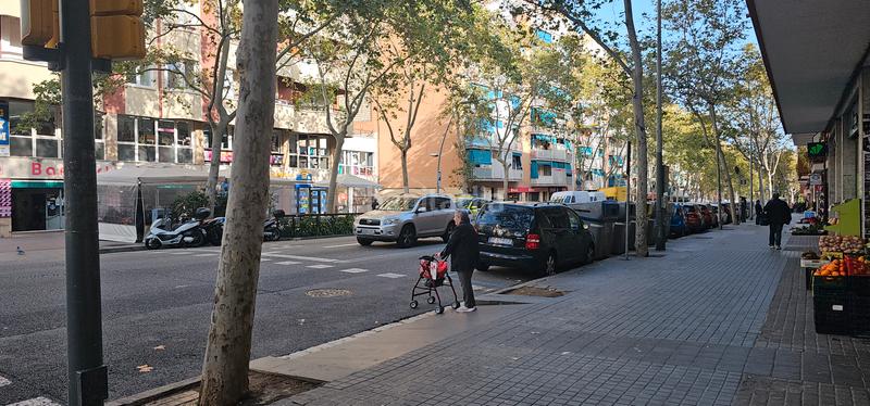 Foto b52ef9a1-a906-437f-a1f9-bc3f97c3cc0f. Aparcament cotxe a passeig de fabra i puig 301 a Barcelona
