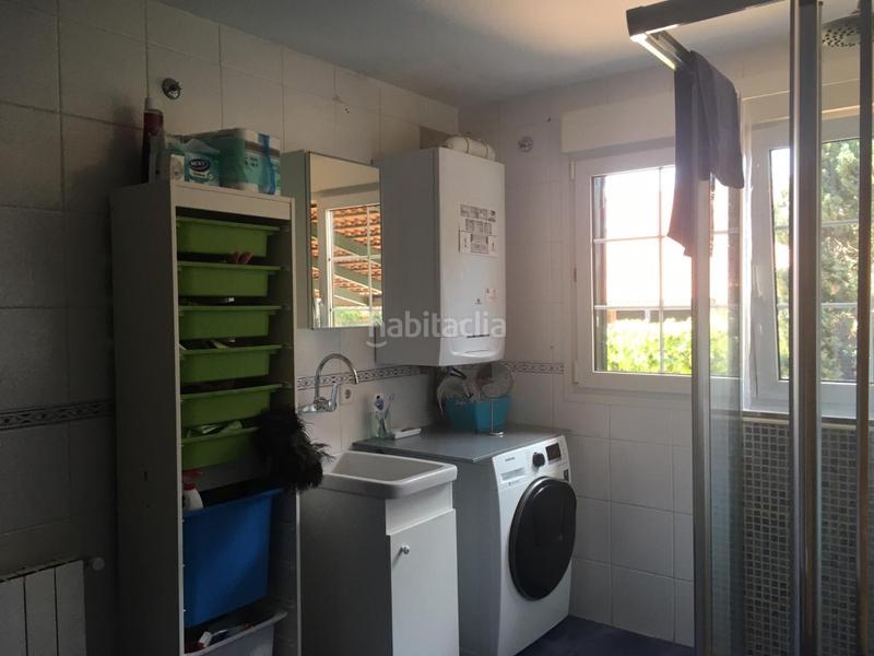 Foto b8e8a532-7a50-4194-ae2d-9088f466cfa4. Casa adosada bonito pareado en Guadarrama