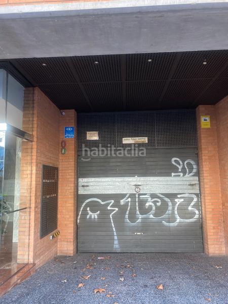 Foto 116c99e7-eca9-49d6-a0a5-84db94831cb2. Posto auto in carrer castell de peralada 24 in Eixample Sud-Migdia Girona