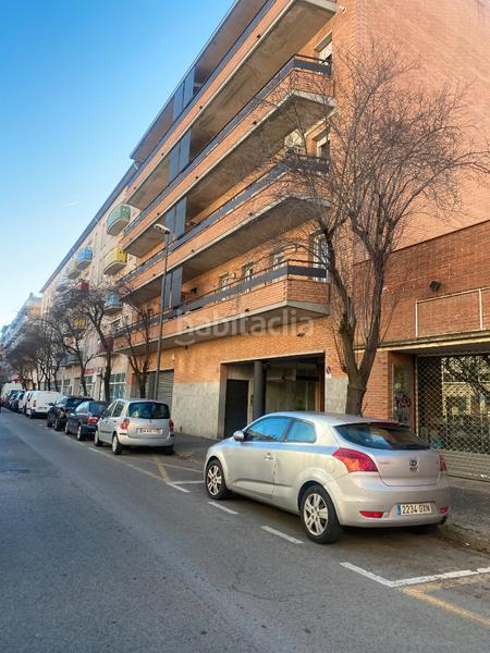 Foto 3390b879-c6e9-46b1-8809-e184a6ba815f. Posto auto in carrer castell de peralada 24 in Eixample Sud-Migdia Girona