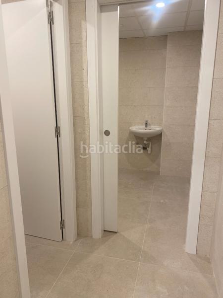 Foto e5753782-df4f-4bb2-94a6-94f2a6274a74. Trapasso locale commerciale con riscaldamento in Centre Salt