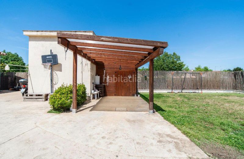 Foto 04fd294c-5a8d-43a5-b614-bae914f79528. Casa  independiente con jardín de 200 m2 en Vilablareix