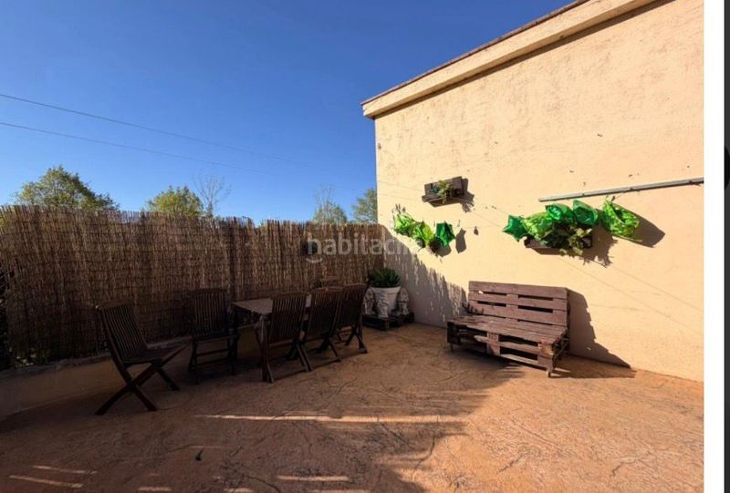 Foto c5bca6ea-b497-472b-83e5-61d35f0d2430. Casa  independiente con jardín de 200 m2 en Vilablareix