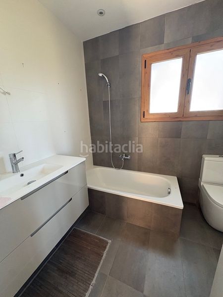 Foto 48713a06-1fec-4147-ba69-b6e185c17b2c. Xalet amb xemeneia calefacció aparcament piscina a Vimbodí