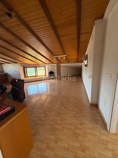 Foto e2e3a238-5ba5-4206-a234-5d82e3324db6. Xalet amb xemeneia calefacció aparcament piscina a Vimbodí