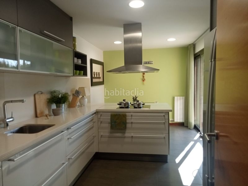 Foto c6d7b486-24ec-43ed-91e2-72c8ef65fad5. Chalet with fireplace heating parking pool in Castellvell del Camp