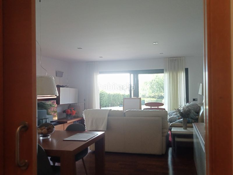 Foto e6b91249-ab97-4d3e-a85c-8602ce824870. Chalet with fireplace heating parking pool in Castellvell del Camp