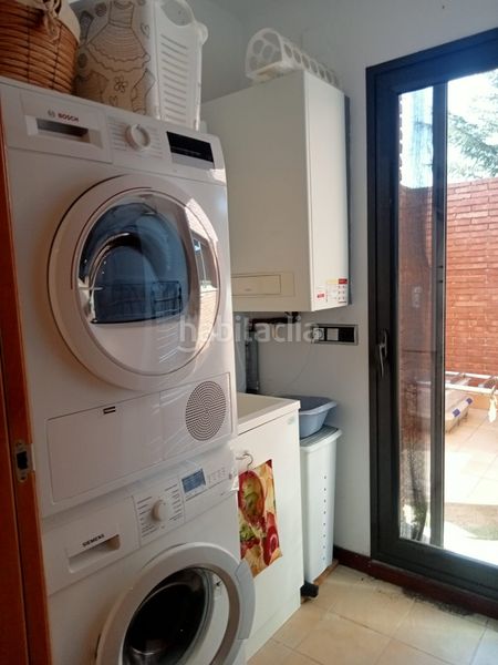 Foto ecae6a39-873a-43ae-8c8e-c533b0817ca8. Chalet with fireplace heating parking pool in Castellvell del Camp