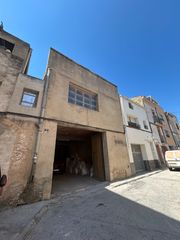 Nau industrial  Carrer verdaguer 17. Amb gran potencial i possibilitat d’habitatge a sarral