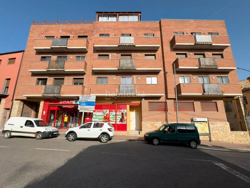 Foto 3b4865d9-f0c0-49c7-8dc8-1dd025e43e80. Piso excepcional en venda a – lluminós, impecable, vistes i pàrquing en Sarral