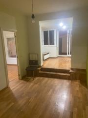 Pis  Carrer de garcilaso. Piso de tres habitaciones con terraza