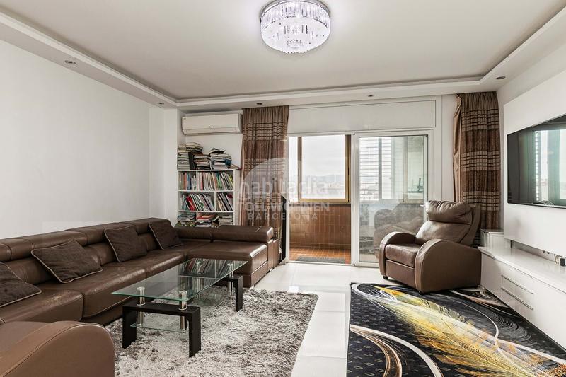 Foto 25d69952-3873-4e1e-bb1b-7f87d58997dd. Flat with pool in Fort Pienc Barcelona