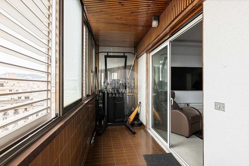 Foto c6198c9d-8a46-4c87-afc1-d306db522592. Flat with pool in Fort Pienc Barcelona