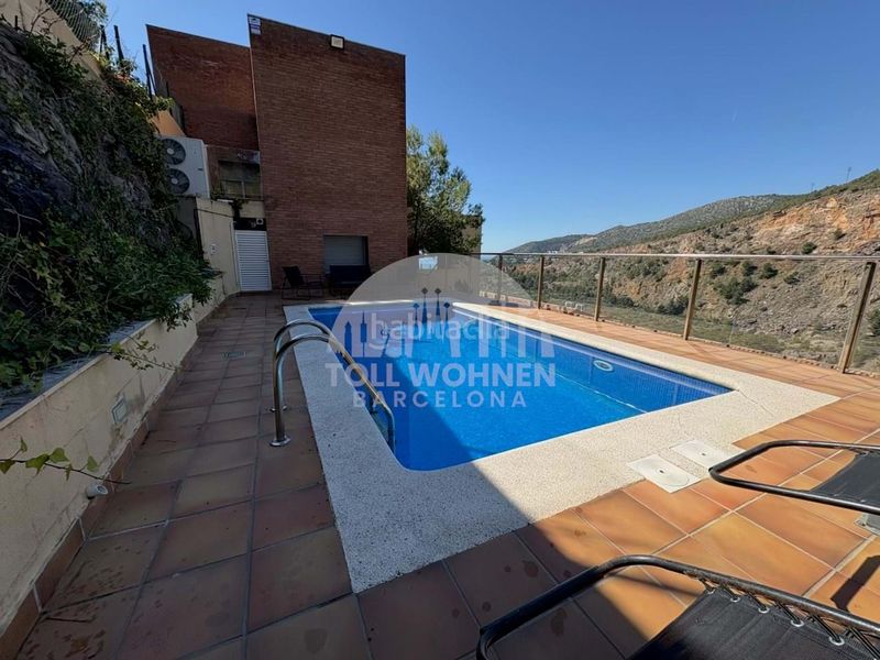 Foto 0997780e-1d28-420d-bd95-f97b2581c2ab. Casa adosada en les botigues de Sitges Sitges