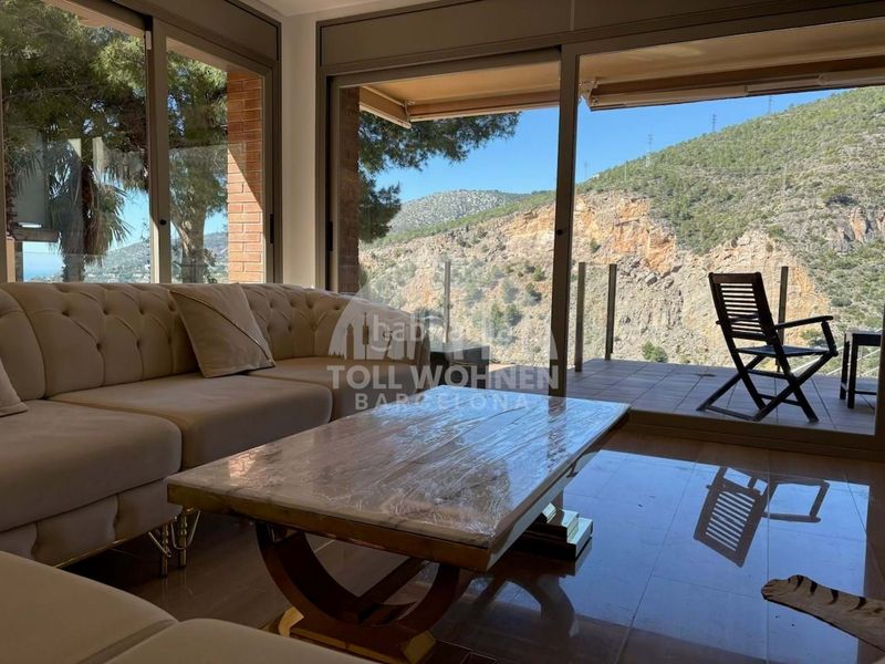 Foto 7919636d-2f94-44ae-85f8-e6f73684871c. Casa adosada en les botigues de Sitges Sitges