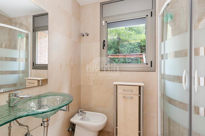 Foto 0ce59dcd-ac66-4819-9a2e-683fb9f6a983. Casa amb calefacció aparcament piscina a les botigues de Sitges Sitges