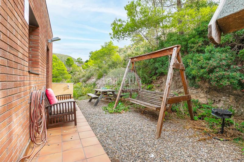 Foto 329d25ff-4ecb-4437-a594-27f925067f7e. Casa amb calefacció aparcament piscina a les botigues de Sitges Sitges