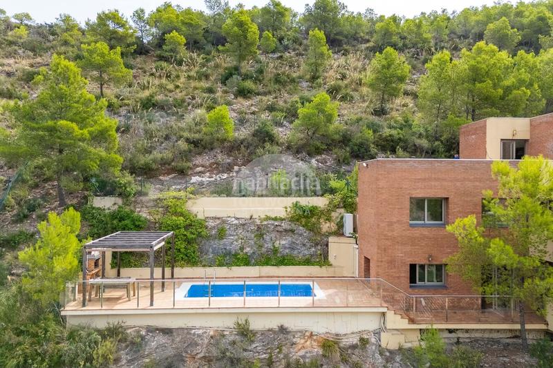 Foto 52c6ccbb-65cc-49aa-8d65-44425ac13c08. Casa amb calefacció aparcament piscina a les botigues de Sitges Sitges