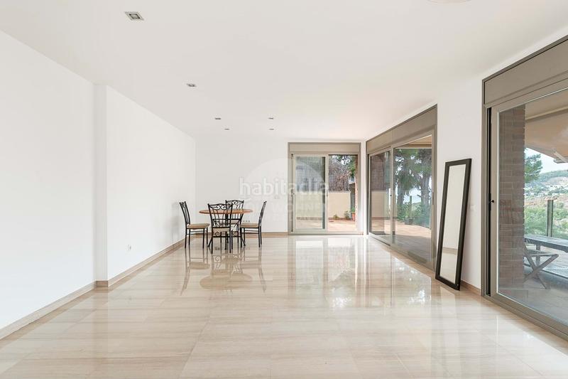 Foto 63eac309-6aaa-4b2a-90a3-4a88994287b2. Casa amb calefacció aparcament piscina a les botigues de Sitges Sitges